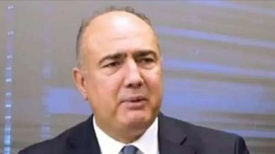 Vedat Yenerer vefat
