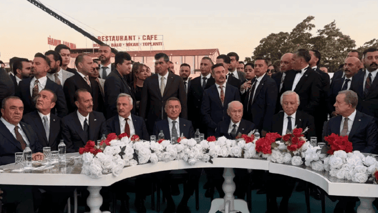 Bahçeli Düğün Şahidi