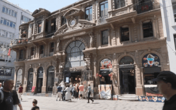 Çiçek Pasajı reklam tartışması