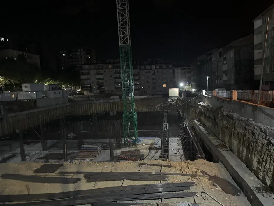 Sultangazi’de inşaatta