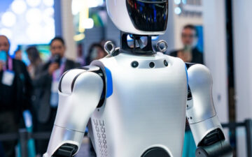 insansı robot