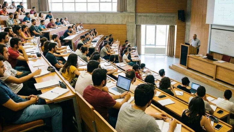 üç yıllık lisans programı