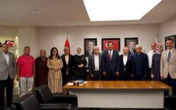 AK Parti katılımı