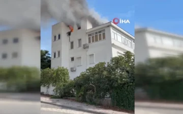 çatı yangını